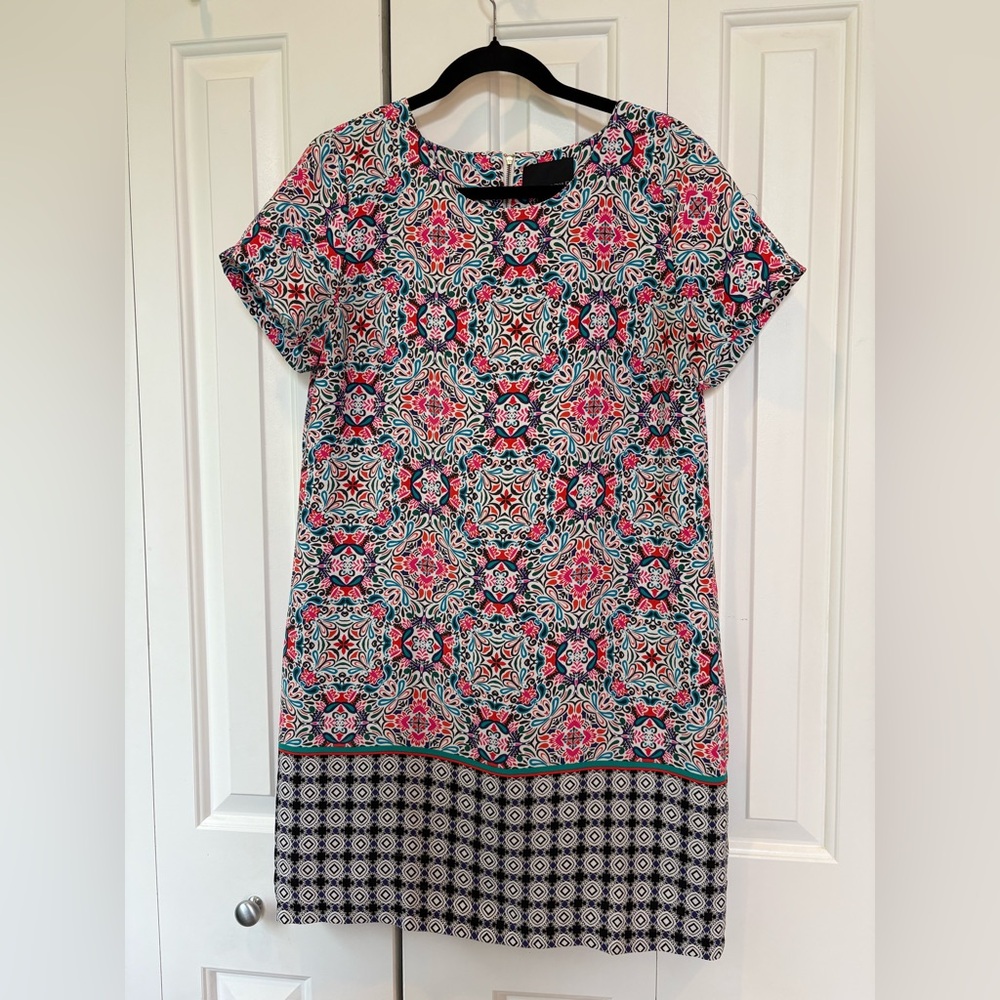 NWOT Cynthia Rowley Floral and Geometric Shift Dress - Size 10